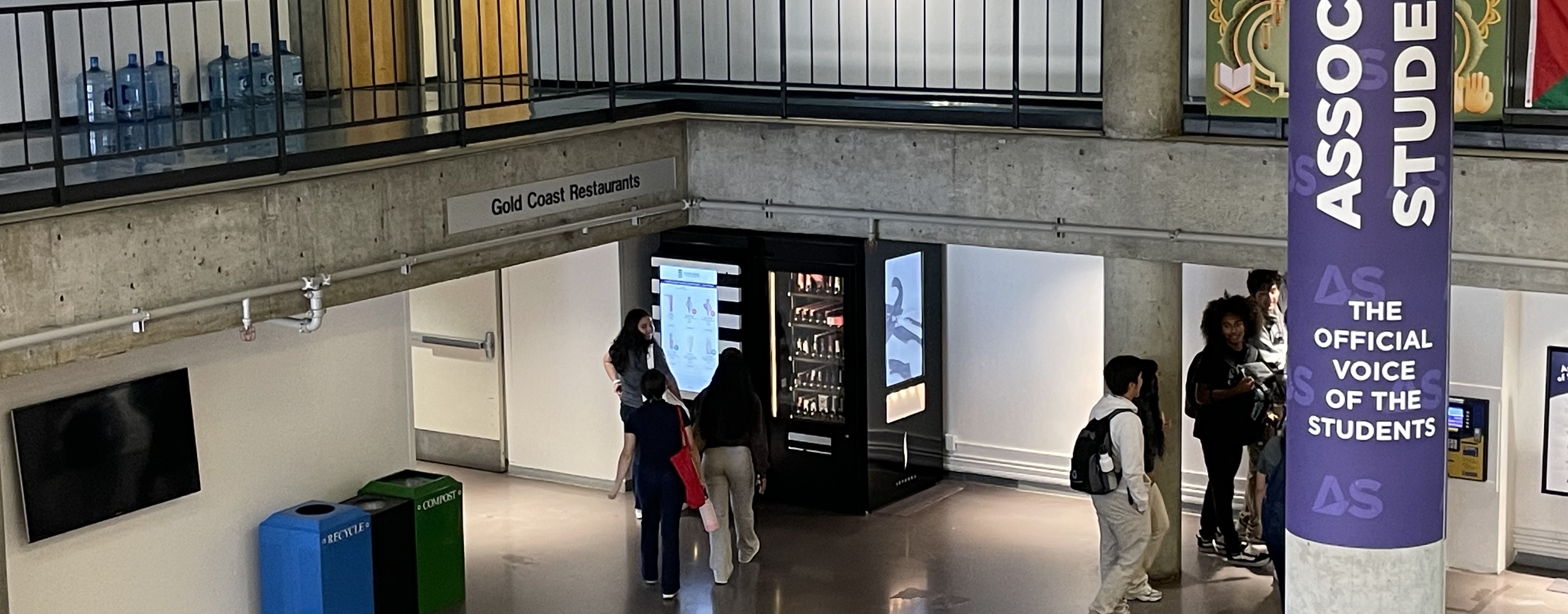 Sephora kiosk with students