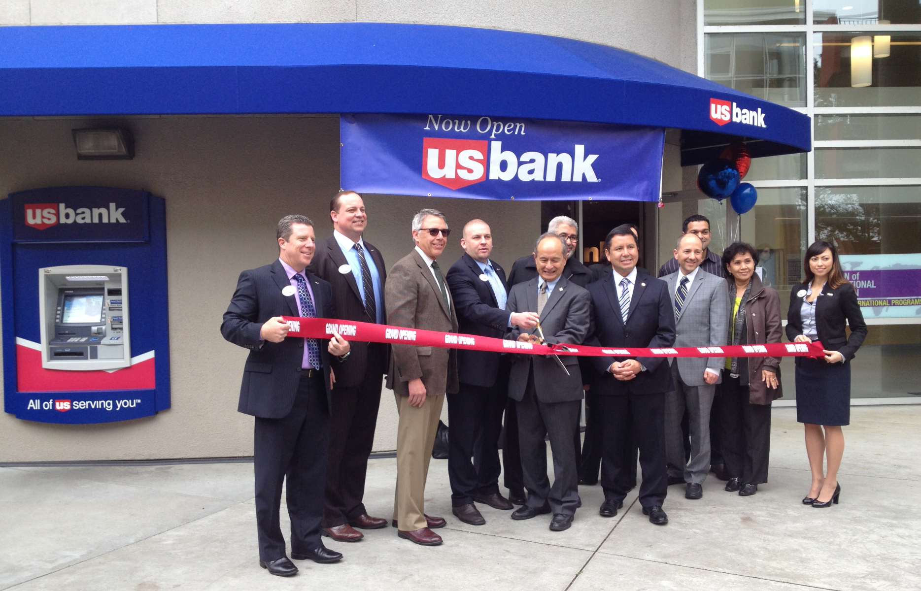 US Bank Storefront - Opening Day